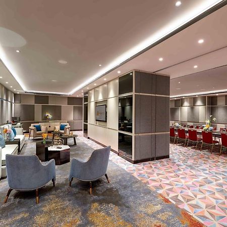 M World Hotel Formerly Known As Avante Hotel Petaling Jaya Dış mekan fotoğraf The lounge at KLIA
